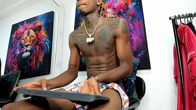 Pantera black 21 online show from December 14, 8:02 am