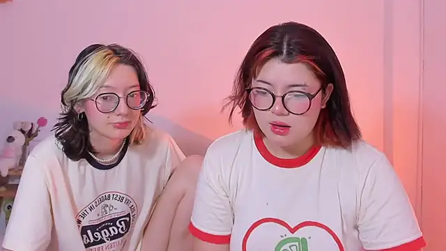 Snapshot of Gaby_Danna chatting on March 1, 1:11 am Gaby Danna online show from March 1, 1:11 am