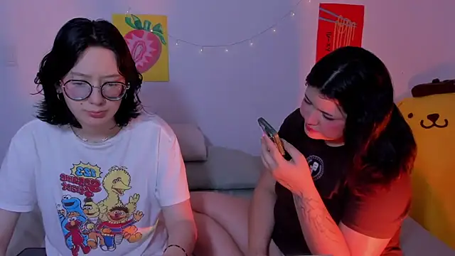 Snapshot of Gaby_Danna chatting on November 20, 4:23 am Gaby Danna online show from November 20, 4:23 am