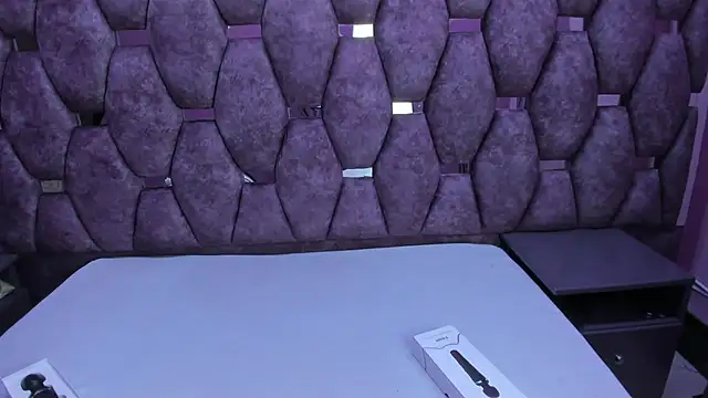 Snapshot of AlaSmith chatting on October 30, 1:51 am AlaSmith online show from October 30, 1:51 am