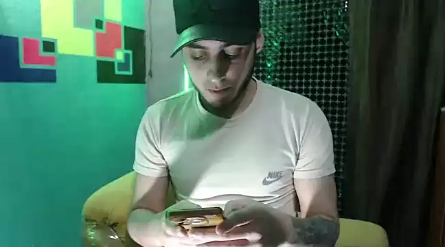 Snapshot of xxxxhotxoxo chatting on January 16, 8:22 am xxxxhotxoxo online show from January 16, 8:22 am