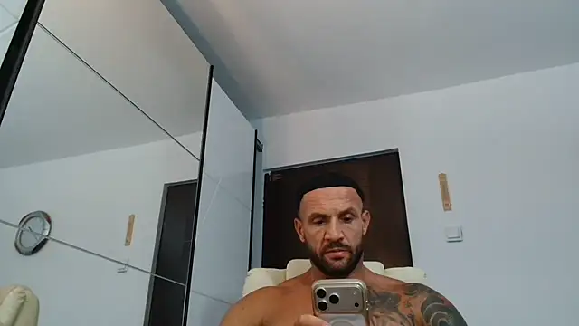 Magnificmuscles89 online show from June 26, 10:47 pm