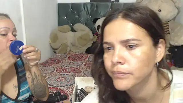 Snapshot of manzanahot9 chatting on February 7, 10:40 am manzanahot9 online show from February 7, 10:40 am