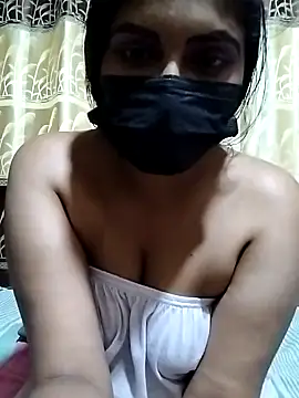 Snapshot of SLZAARA chatting on December 7, 6:04 pm SLZAARA online show from December 7, 6:04 pm