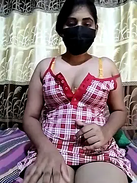 Snapshot of SLZAARA chatting on February 15, 4:12 pm SLZAARA online show from February 15, 4:12 pm