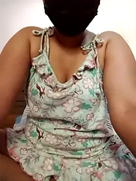 Snapshot of SLZAARA chatting on March 2, 6:37 am SLZAARA online show from March 2, 6:37 am