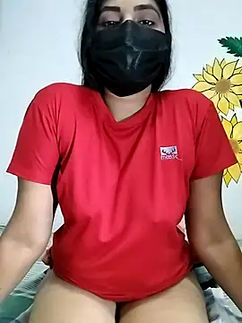Snapshot of SLZAARA chatting on March 20, 2:32 pm SLZAARA online show from March 20, 2:32 pm