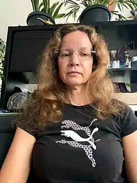 AnnikaRose online show from November 4, 6:56 am