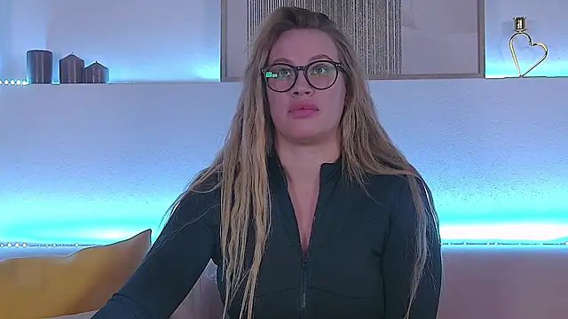 Snapshot of MariaNeumann chatting on January 31, 6:25 pm MariaNeumann online show from January 31, 6:25 pm