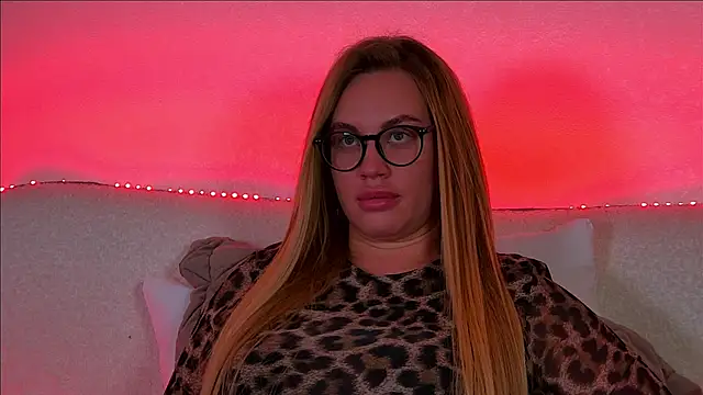 Snapshot of MariaNeumann chatting on February 11, 12:37 pm MariaNeumann online show from February 11, 12:37 pm