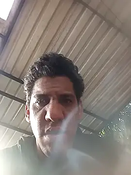 Snapshot of Elvergon3456 chatting on December 2, 9:10 pm Elvergon3456 online show from December 2, 9:10 pm