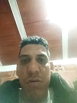 Snapshot of Elvergon3456 chatting on December 17, 4:51 am Elvergon3456 online show from December 17, 4:51 am