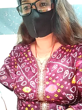 Aishwaryaa 69 online show from November 17, 11:38 am