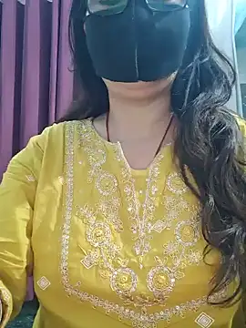 Snapshot of Aishwaryaa_69 chatting on June 5, 3:46 am Aishwaryaa 69 online show from June 5, 3:46 am