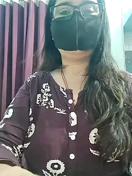 Snapshot of Aishwaryaa_69 chatting on June 7, 1:54 am Aishwaryaa 69 online show from June 7, 1:54 am