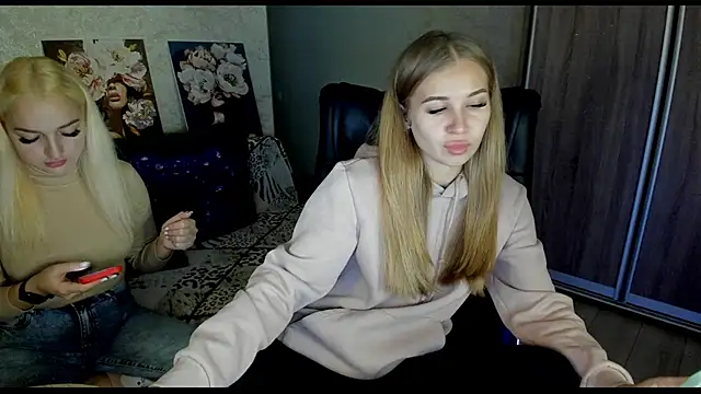  NigoNika online show from October 10, 12:59 pm