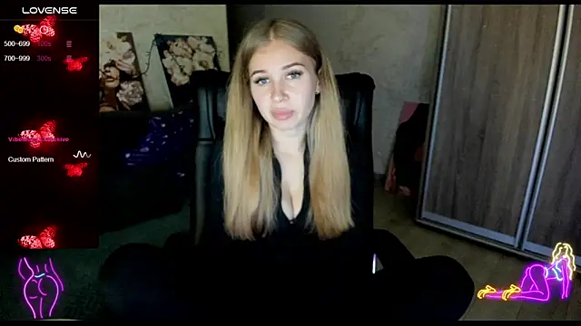  NigoNika online show from October 17, 2:52 pm