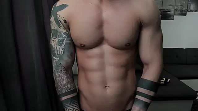 Snapshot of Richarddarell1 chatting on February 19, 8:55 am Richarddarell1 online show from February 19, 8:55 am