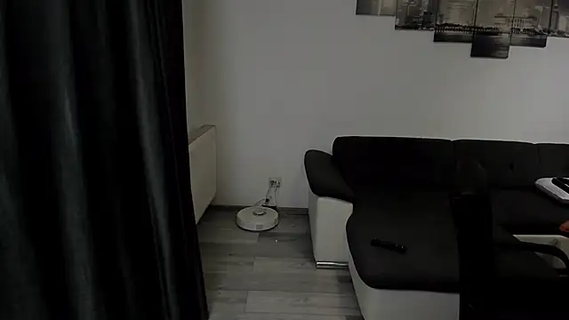 Richarddarell1 online show from February 6, 6:29 am