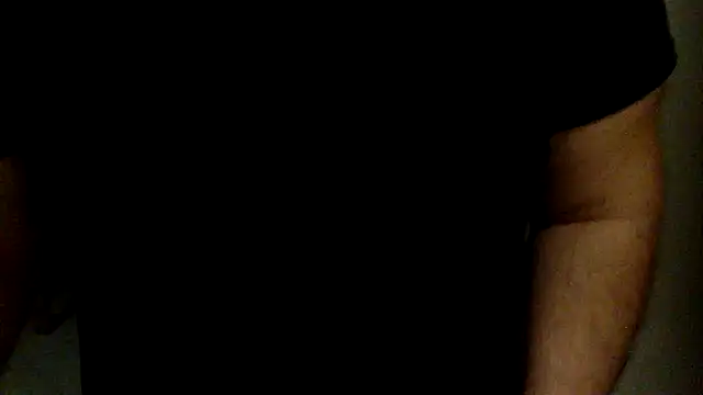 Snapshot of Gladiator_3 chatting on March 13, 8:43 pm Gladiator 3 online show from March 13, 8:43 pm