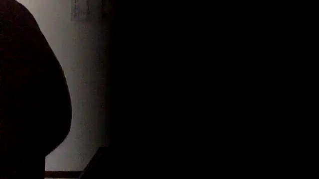 Snapshot of Gladiator_3 chatting on March 28, 3:22 pm Gladiator 3 online show from March 28, 3:22 pm