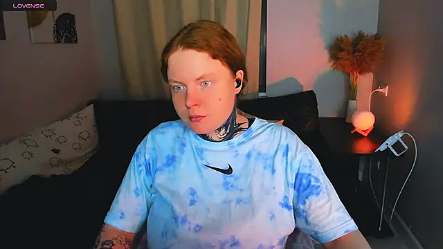 Cassie xKiss online show from November 5, 8:31 pm