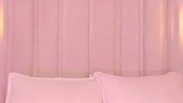 Snapshot of bonniekim_ chatting on February 24, 12:05 pm bonniekim online show from February 24, 12:05 pm