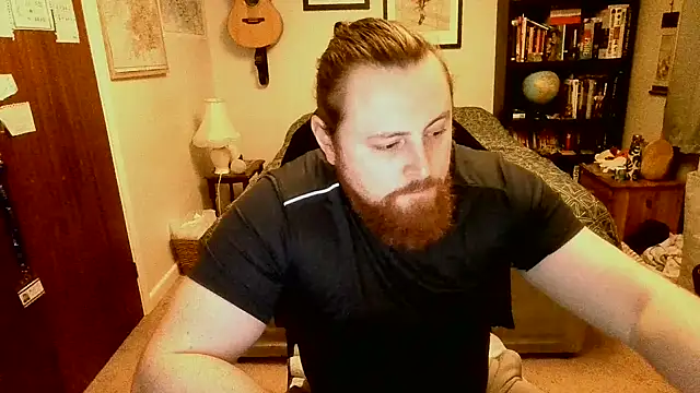 Snapshot of Hairy_Guy30 chatting on January 7, 11:24 pm Hairy Guy30 online show from January 7, 11:24 pm