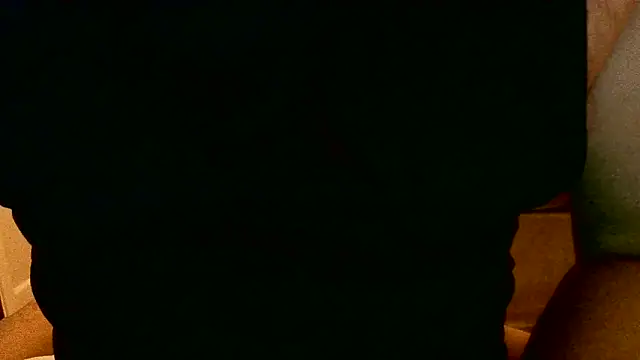 Snapshot of Hairy_Guy30 chatting on January 8, 6:31 am Hairy Guy30 online show from January 8, 6:31 am