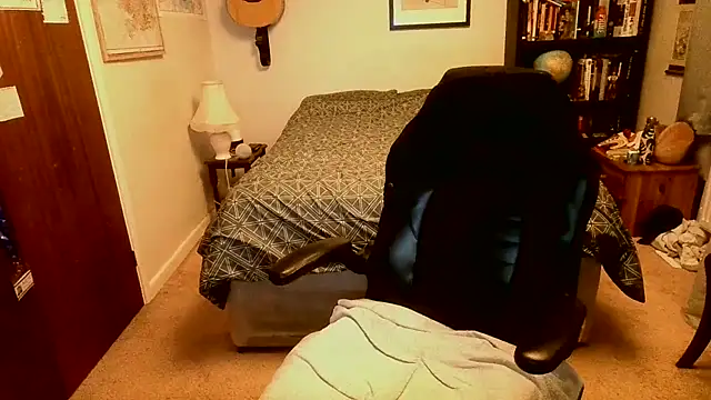 Snapshot of Hairy_Guy30 chatting on January 12, 11:15 pm Hairy Guy30 online show from January 12, 11:15 pm