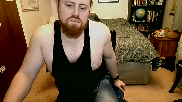 Snapshot of Hairy_Guy30 chatting on February 17, 1:04 am Hairy Guy30 online show from February 17, 1:04 am