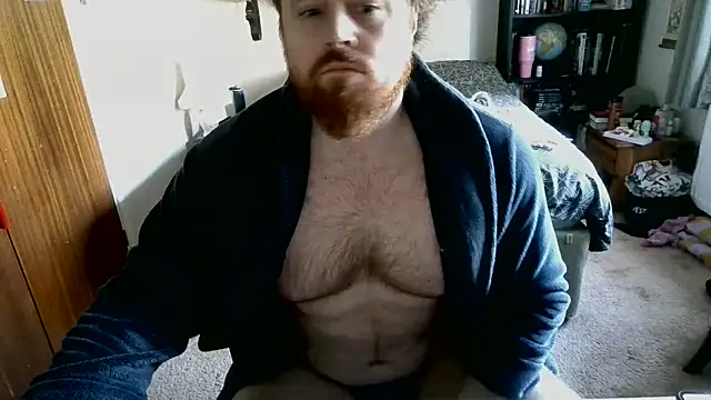 Snapshot of Hairy_Guy30 chatting on October 6, 2:47 pm Hairy Guy30 online show from October 6, 2:47 pm