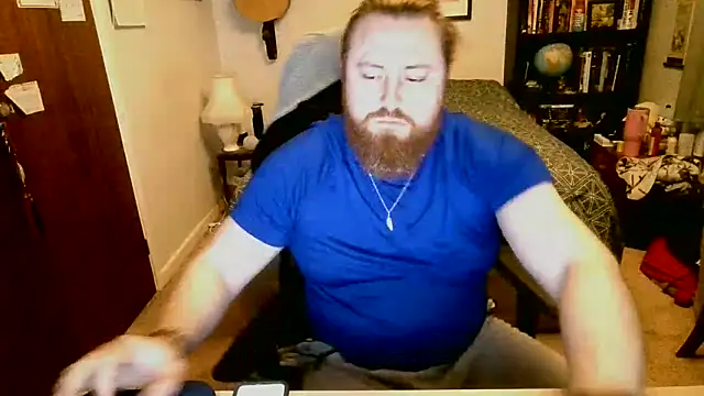 Snapshot of Hairy_Guy30 chatting on December 3, 10:52 pm Hairy Guy30 online show from December 3, 10:52 pm