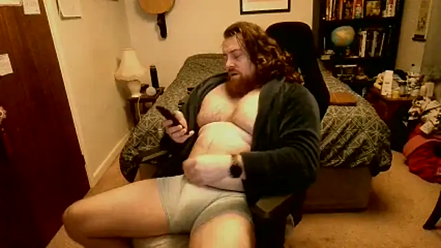 Snapshot of Hairy_Guy30 chatting on December 19, 5:53 pm Hairy Guy30 online show from December 19, 5:53 pm