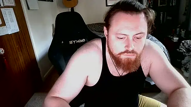 Snapshot of Hairy_Guy30 chatting on July 1, 7:35 pm Hairy Guy30 online show from July 1, 7:35 pm