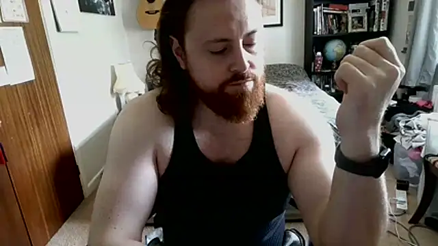 Snapshot of Hairy_Guy30 chatting on July 14, 12:55 pm Hairy Guy30 online show from July 14, 12:55 pm