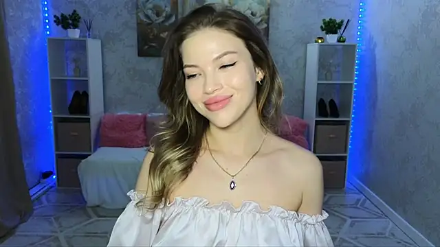 EmmyMills online show from July 26, 8:49 pm