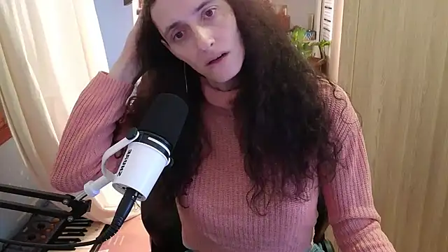 Snapshot of MemiKouki chatting on February 26, 6:29 pm MemiKouki online show from February 26, 6:29 pm