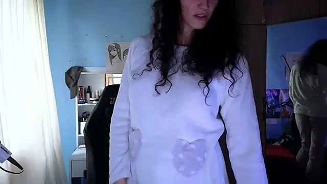 Snapshot of MemiKouki chatting on March 2, 4:58 pm MemiKouki online show from March 2, 4:58 pm