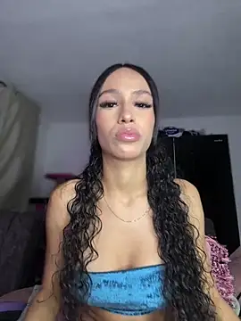 Snapshot of Miaa_love6969 chatting on June 11, 12:19 am Miaa love6969 online show from June 11, 12:19 am