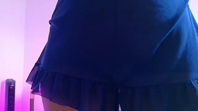 ayheleensexygirl1 online show from July 6, 9:06 pm