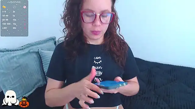 SharonR1 online show from October 22, 12:11 am