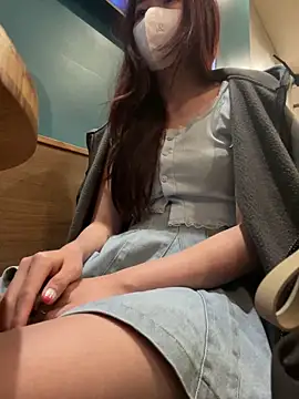 Snapshot of Lami_Mi chatting on January 14, 12:56 pm Lami Mi online show from January 14, 12:56 pm
