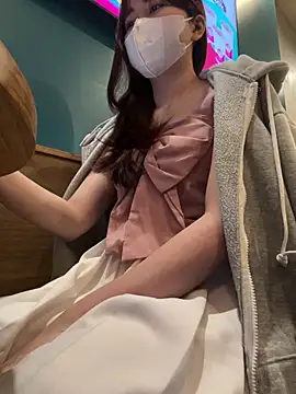 Snapshot of Lami_Mi chatting on January 21, 1:00 pm Lami Mi online show from January 21, 1:00 pm