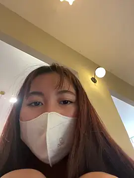 Snapshot of Lami_Mi chatting on February 12, 10:03 am Lami Mi online show from February 12, 10:03 am