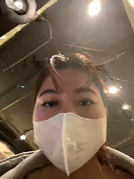 Snapshot of Lami_Mi chatting on March 19, 7:40 am Lami Mi online show from March 19, 7:40 am