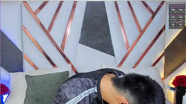 its liam18 online show from February 15, 8:49 pm