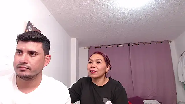 dannamomcerrat online show from March 16, 8:10 am