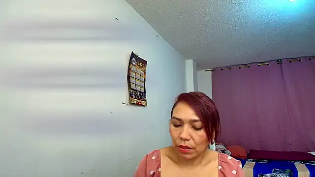 dannamomcerrat online show from March 18, 5:41 am