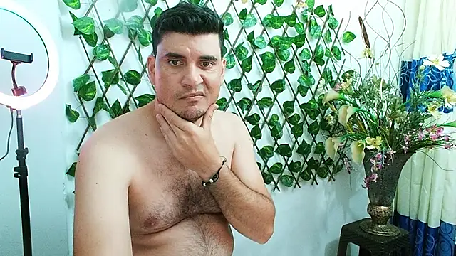 dannamomcerrat online show from September 27, 12:04 am